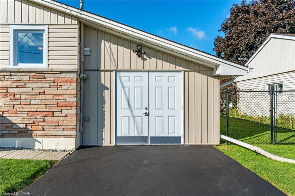 18 Laidlaw Street, Hagersville, ON - Outdoor With Exterior