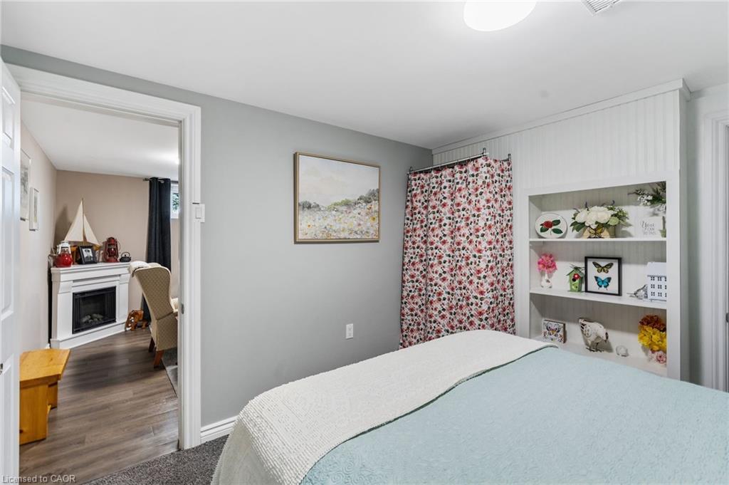 18 Laidlaw Street, Hagersville, ON - Indoor Photo Showing Bedroom