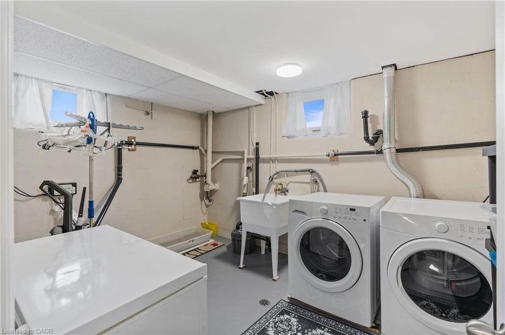 18 Laidlaw Street, Hagersville, ON - Indoor Photo Showing Laundry Room