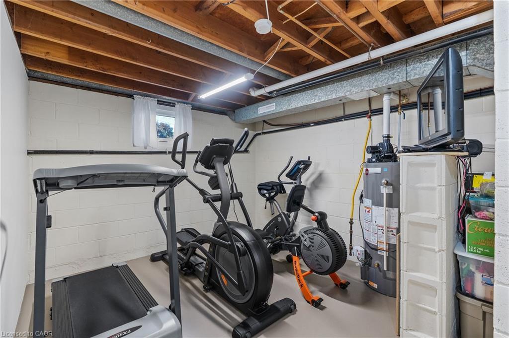 18 Laidlaw Street, Hagersville, ON - Indoor