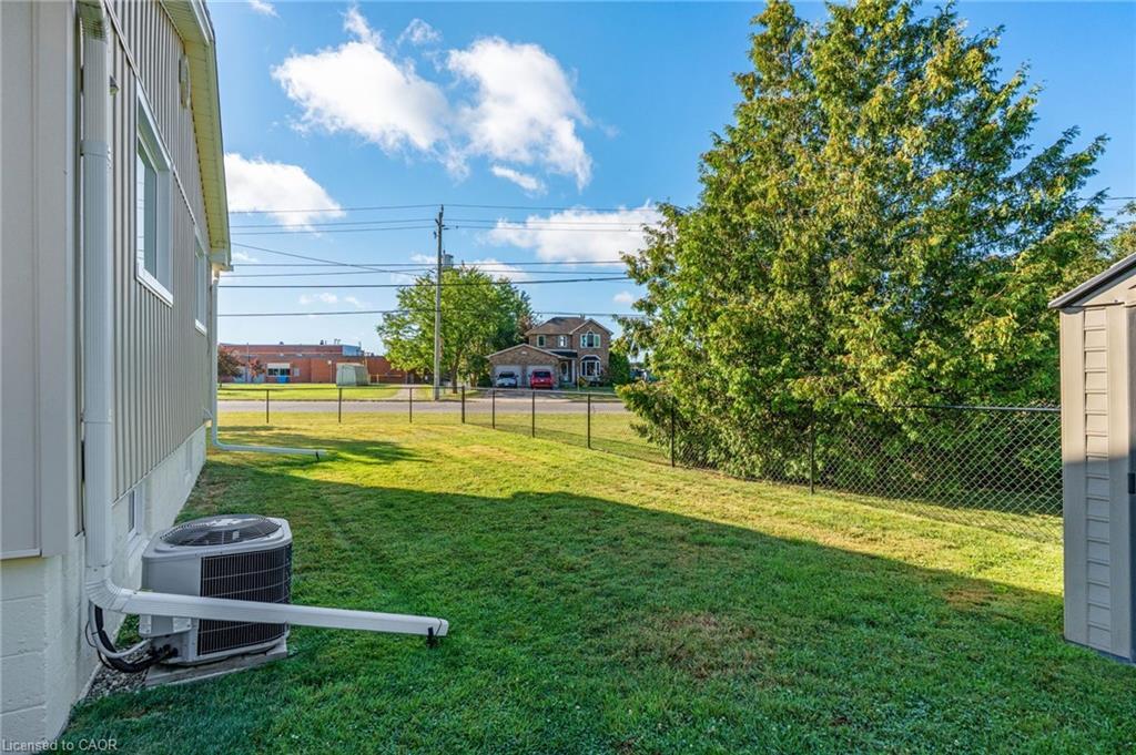 18 Laidlaw Street, Hagersville, ON - Outdoor