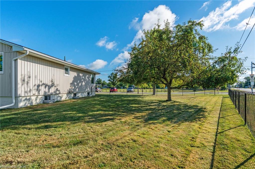 18 Laidlaw Street, Hagersville, ON - Outdoor