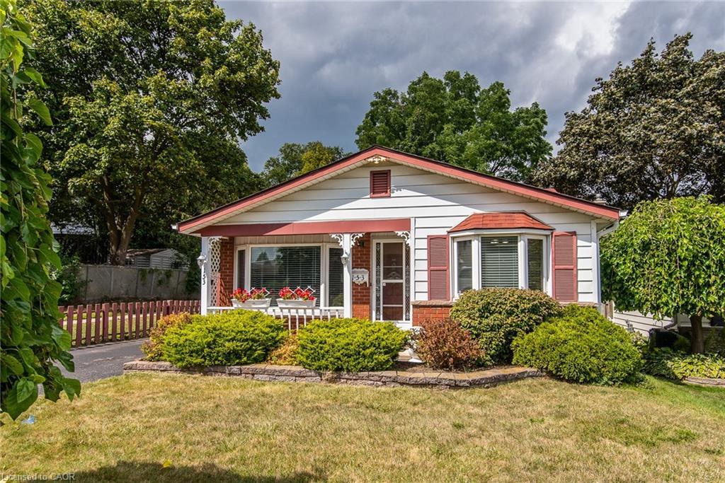 153 Pinedale Drive, Kitchener, ON - Outdoor