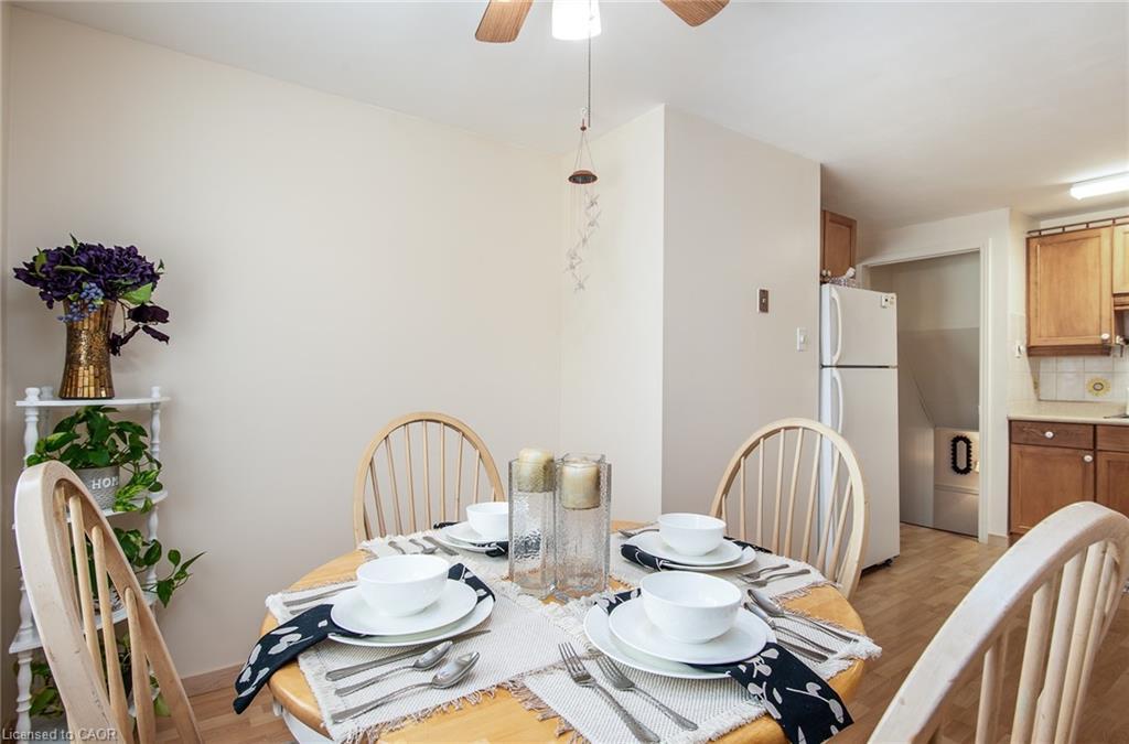 153 Pinedale Drive, Kitchener, ON - Indoor Photo Showing Dining Room