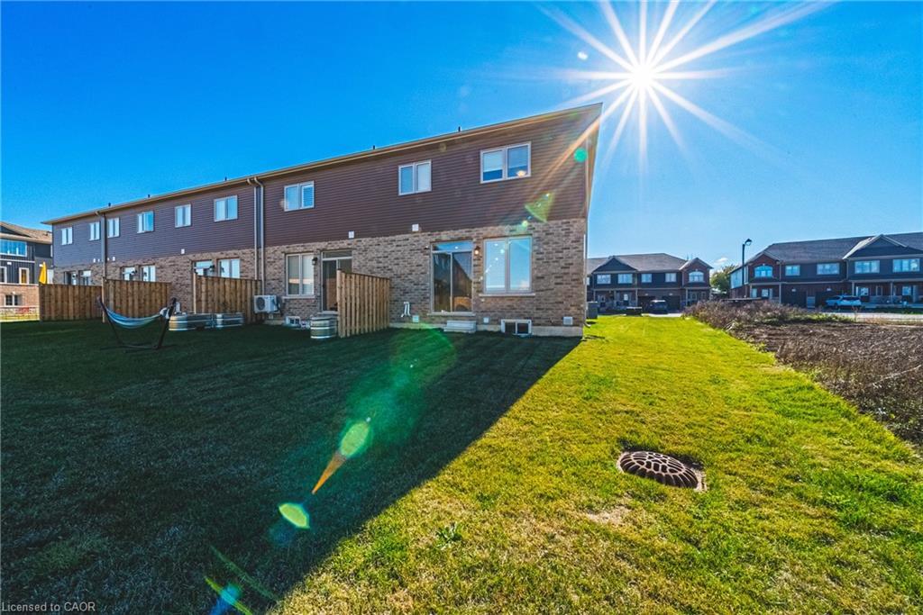 21 Zoe Lane, Binbrook, ON - Outdoor