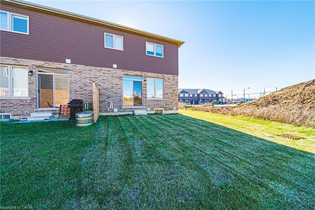 21 Zoe Lane, Binbrook, ON - Outdoor