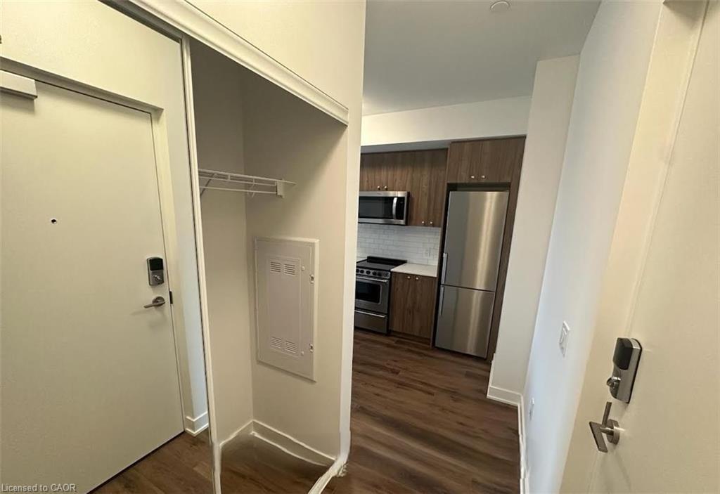 210-312 Erb Street W, Waterloo, ON - Indoor Photo Showing Other Room