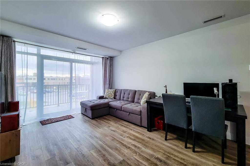 217-1 Redfern Avenue, Hamilton, ON - Indoor Photo Showing Other Room