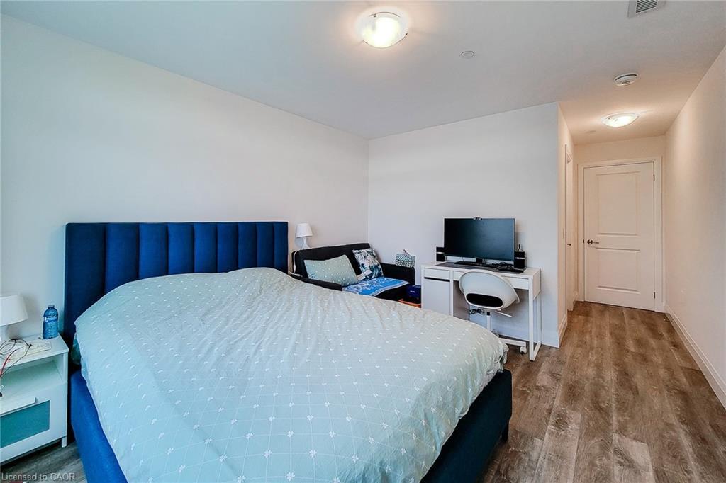 217-1 Redfern Avenue, Hamilton, ON - Indoor Photo Showing Bedroom