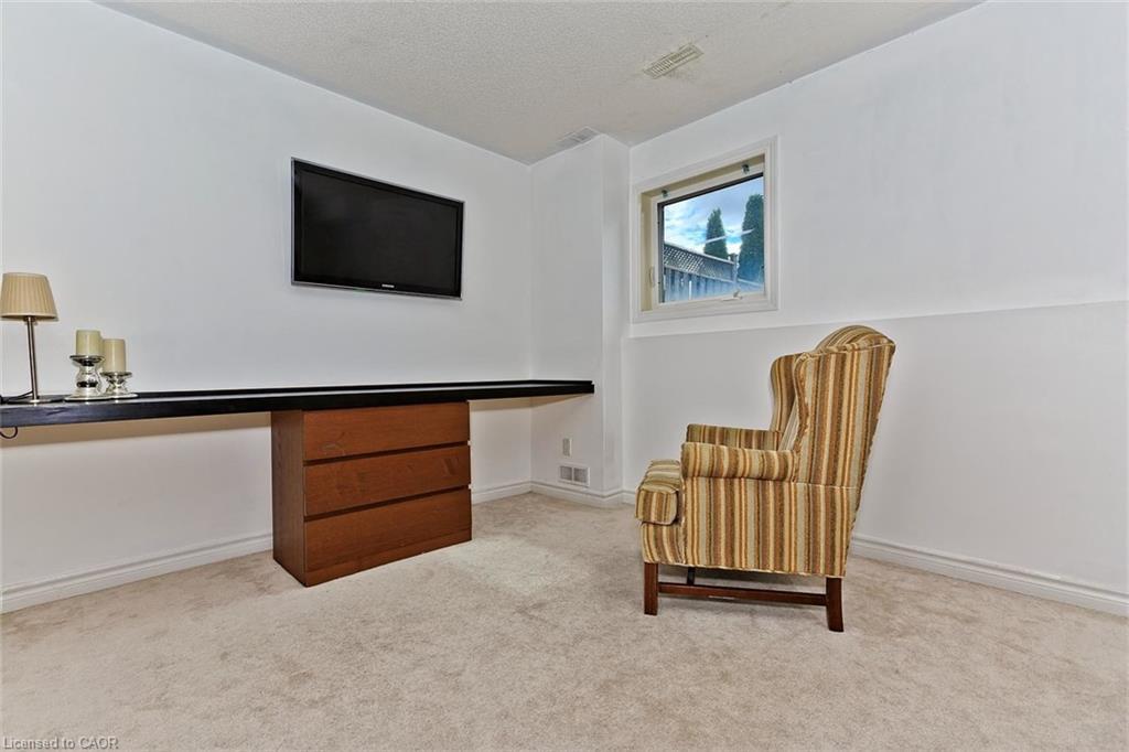 355 Hobbs Crescent, Milton, ON - Indoor