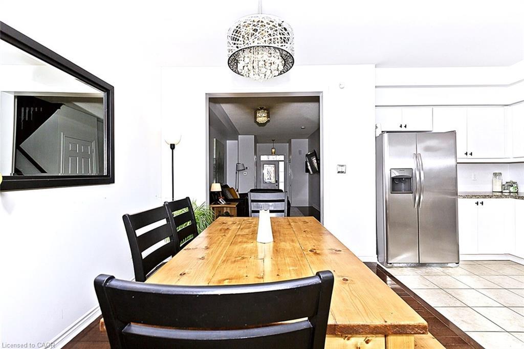 355 Hobbs Crescent, Milton, ON - Indoor Photo Showing Other Room