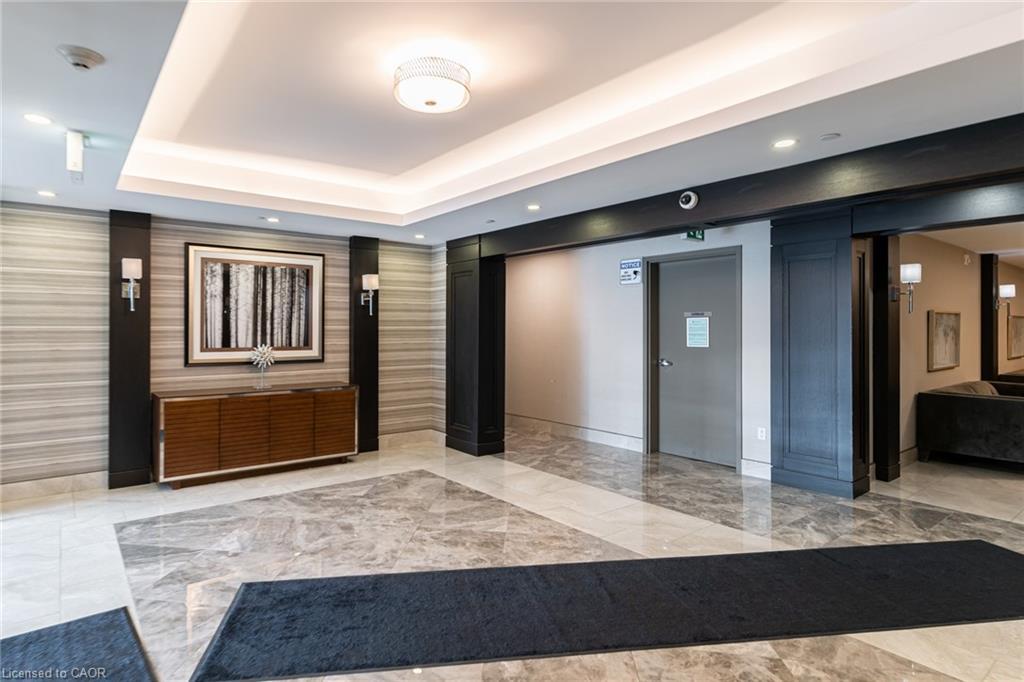 123-101 Shoreview Place, Stoney Creek, ON - Indoor Photo Showing Other Room