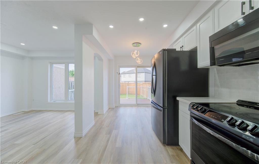 82 Trowbridge Street, Breslau, ON - Indoor Photo Showing Kitchen