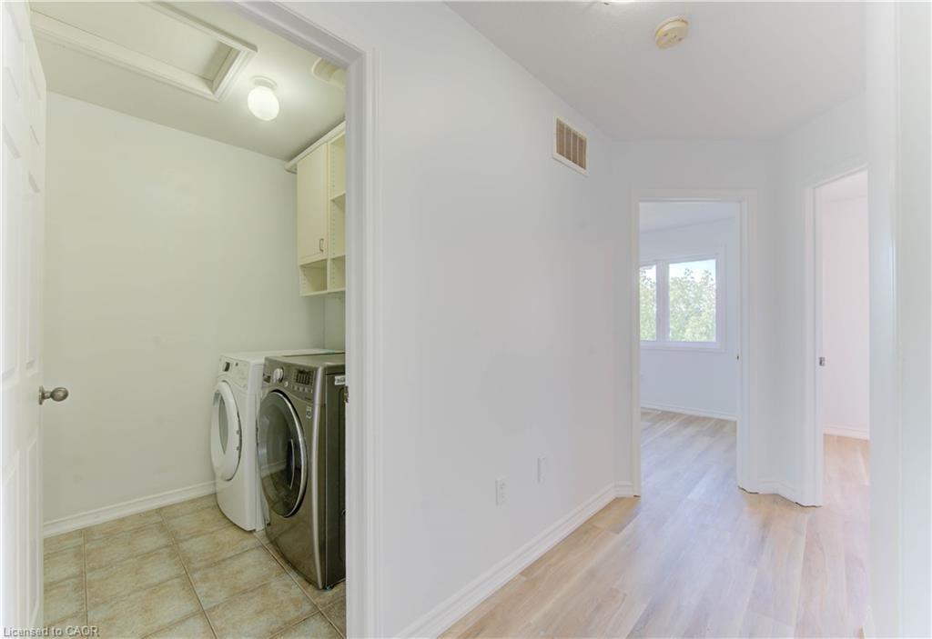 82 Trowbridge Street, Breslau, ON - Indoor Photo Showing Laundry Room