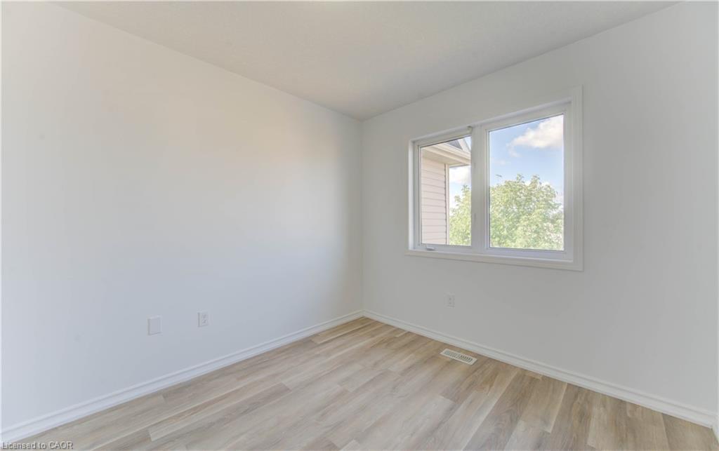 82 Trowbridge Street, Breslau, ON - Indoor Photo Showing Other Room