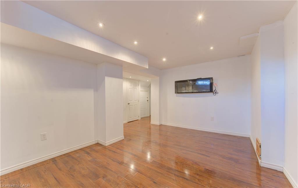 82 Trowbridge Street, Breslau, ON - Indoor Photo Showing Other Room