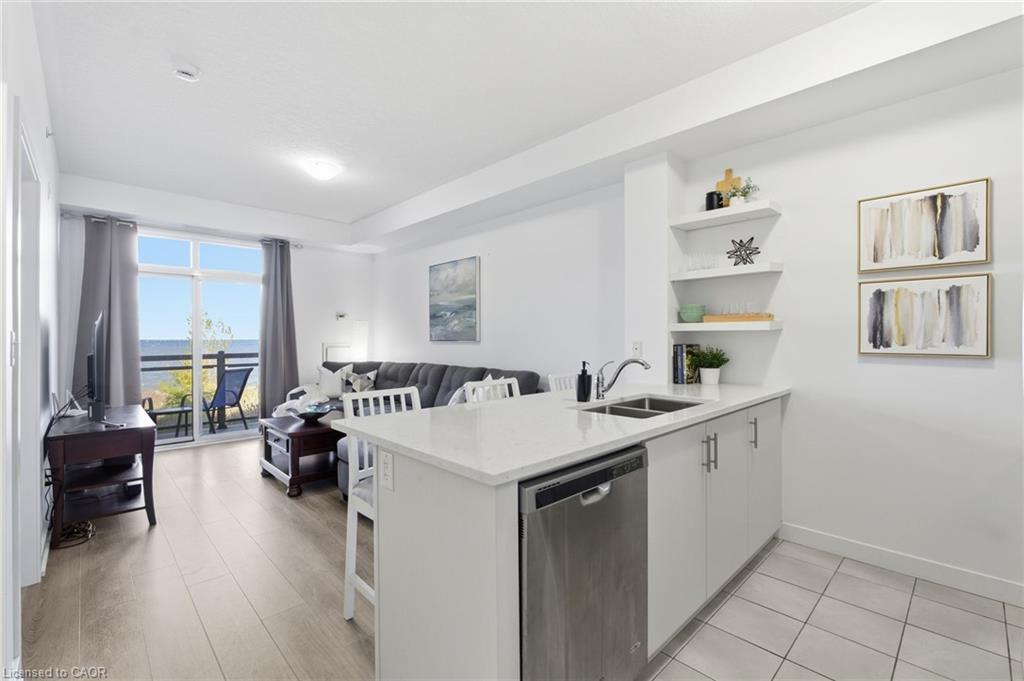 228-35 Southshore Crescent, Stoney Creek, ON - Indoor Photo Showing Kitchen With Double Sink
