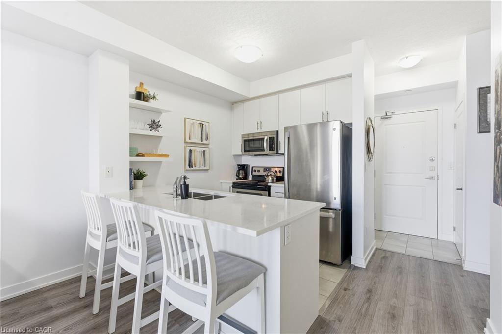 228-35 Southshore Crescent, Stoney Creek, ON - Indoor Photo Showing Kitchen With Double Sink