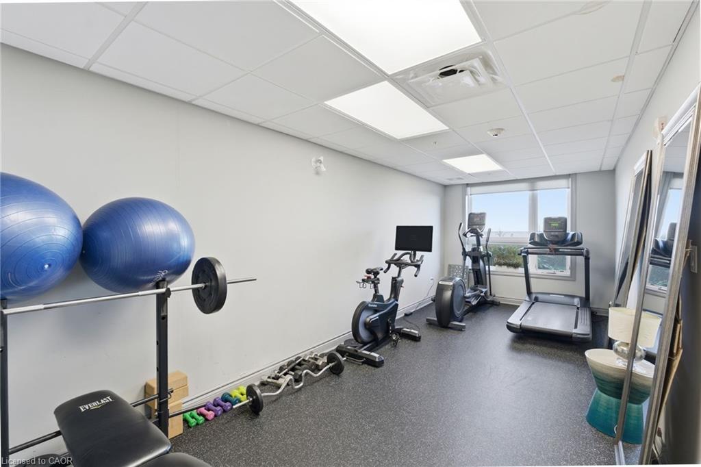 228-35 Southshore Crescent, Stoney Creek, ON - Indoor Photo Showing Gym Room