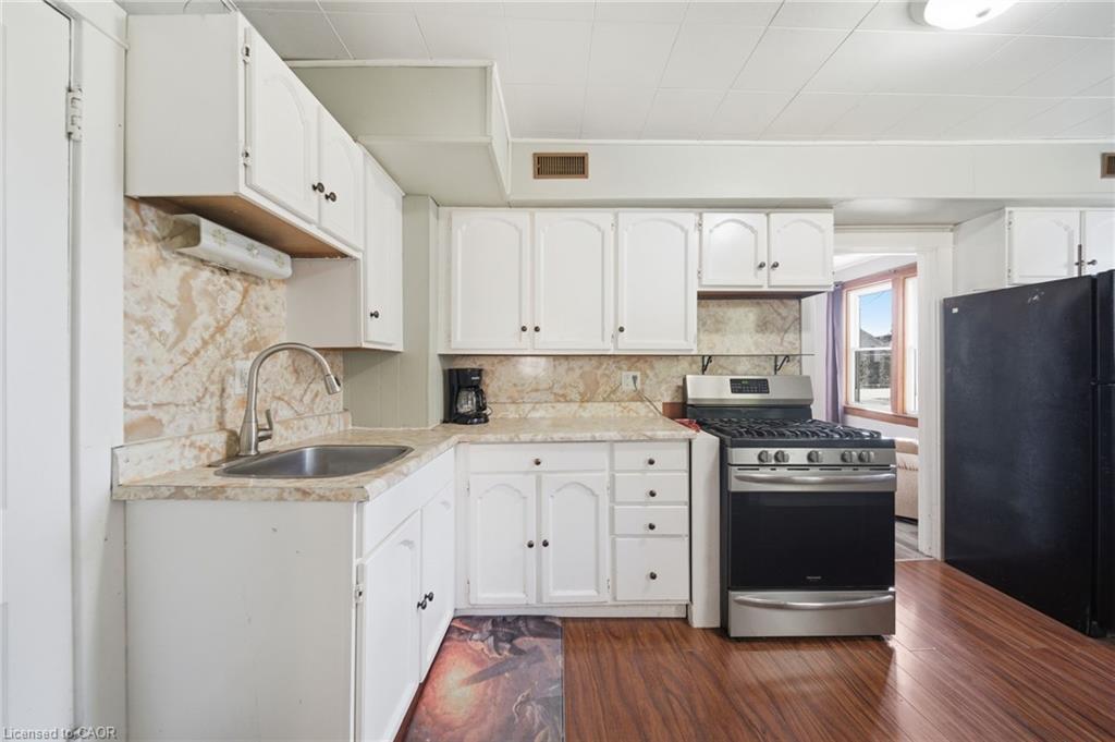29 Monson Street, Jarvis, ON - Indoor Photo Showing Kitchen