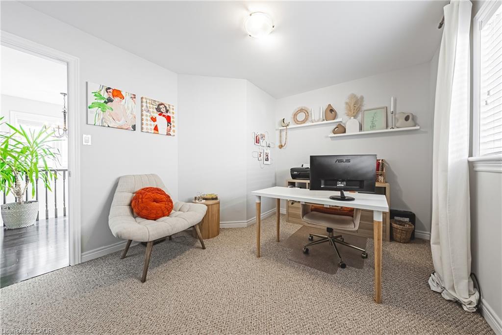 8 Matteo Trail, Hamilton, ON - Indoor Photo Showing Office