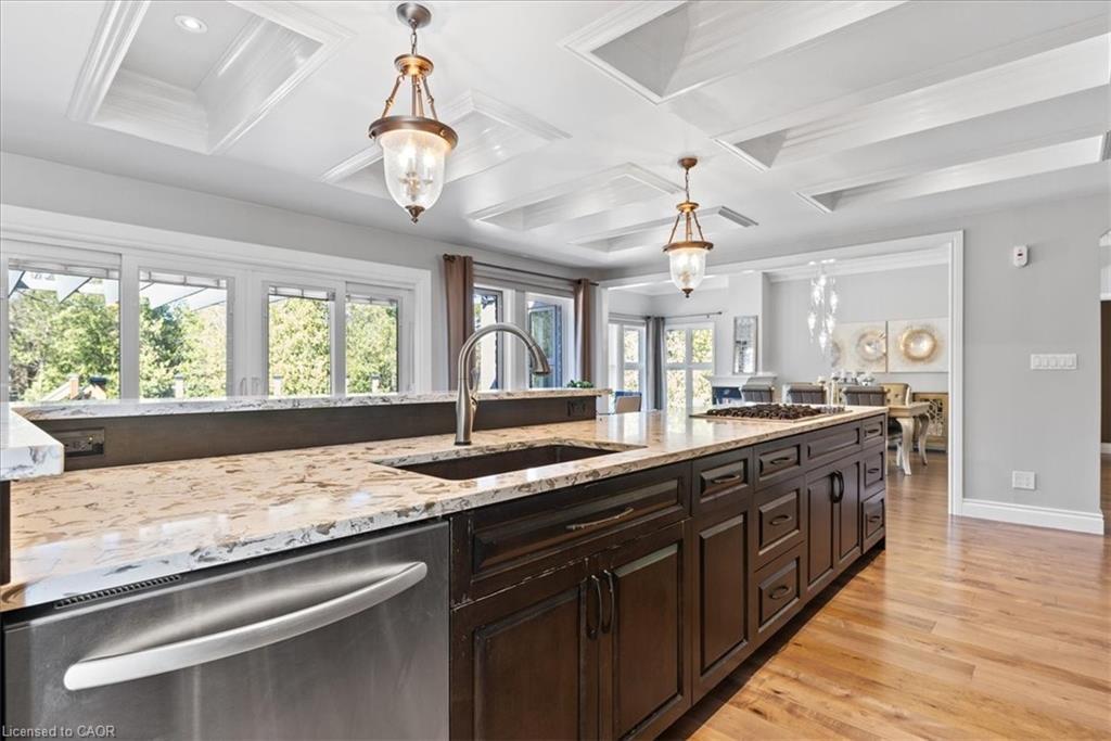 20 Grandy Lane, Cambridge, ON - Indoor Photo Showing Kitchen