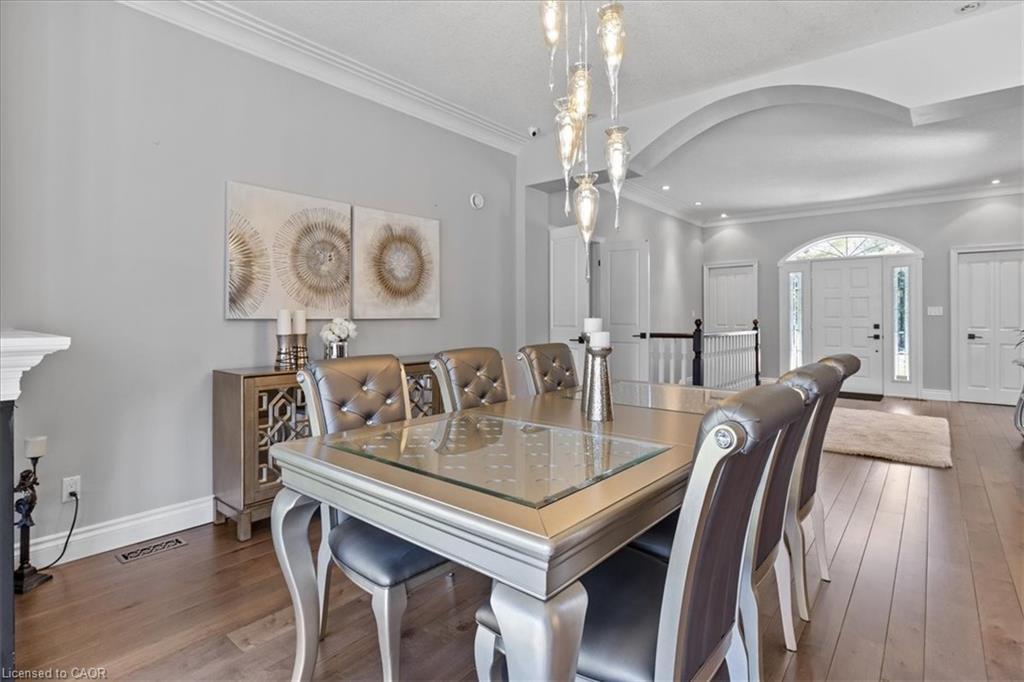 20 Grandy Lane, Cambridge, ON - Indoor Photo Showing Dining Room
