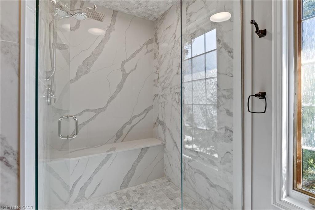 20 Grandy Lane, Cambridge, ON - Indoor Photo Showing Bathroom