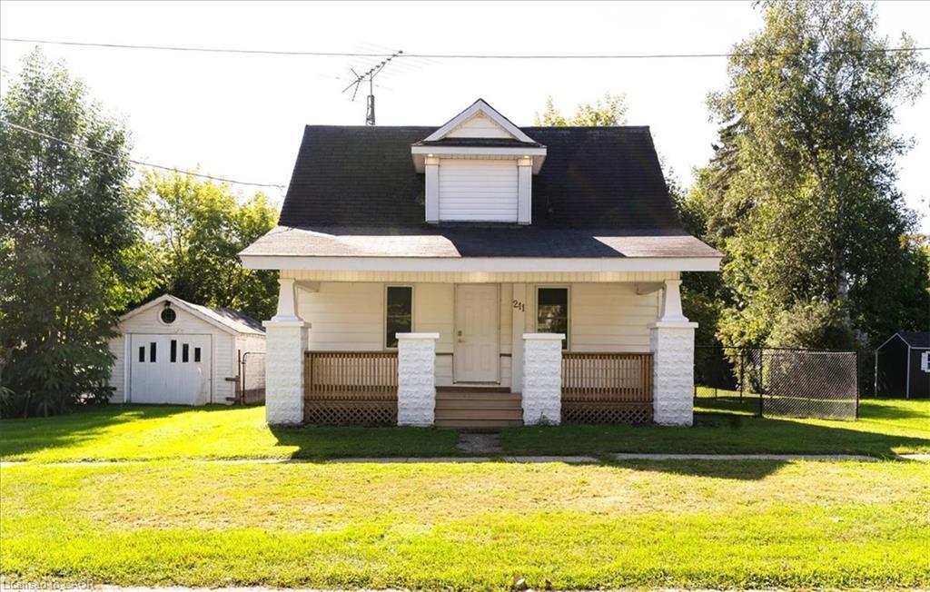 211 Mcnab Street W, Port Dover, ON - Outdoor