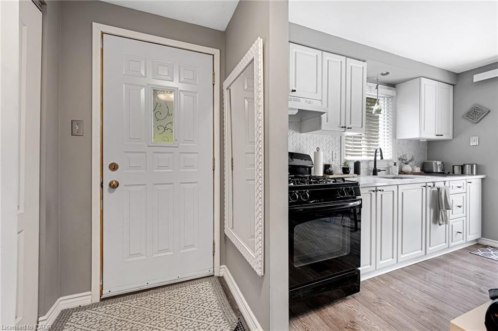 15-415 Morgan Avenue, Kitchener, ON - Indoor