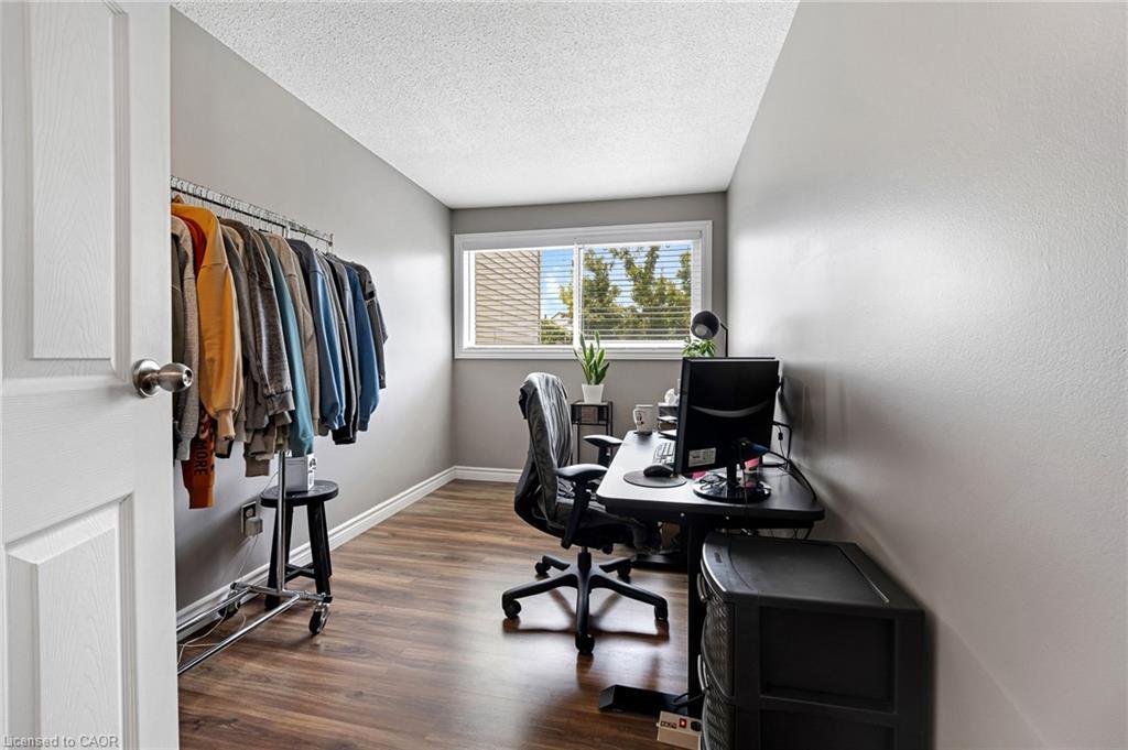 15-415 Morgan Avenue, Kitchener, ON - Indoor Photo Showing Office