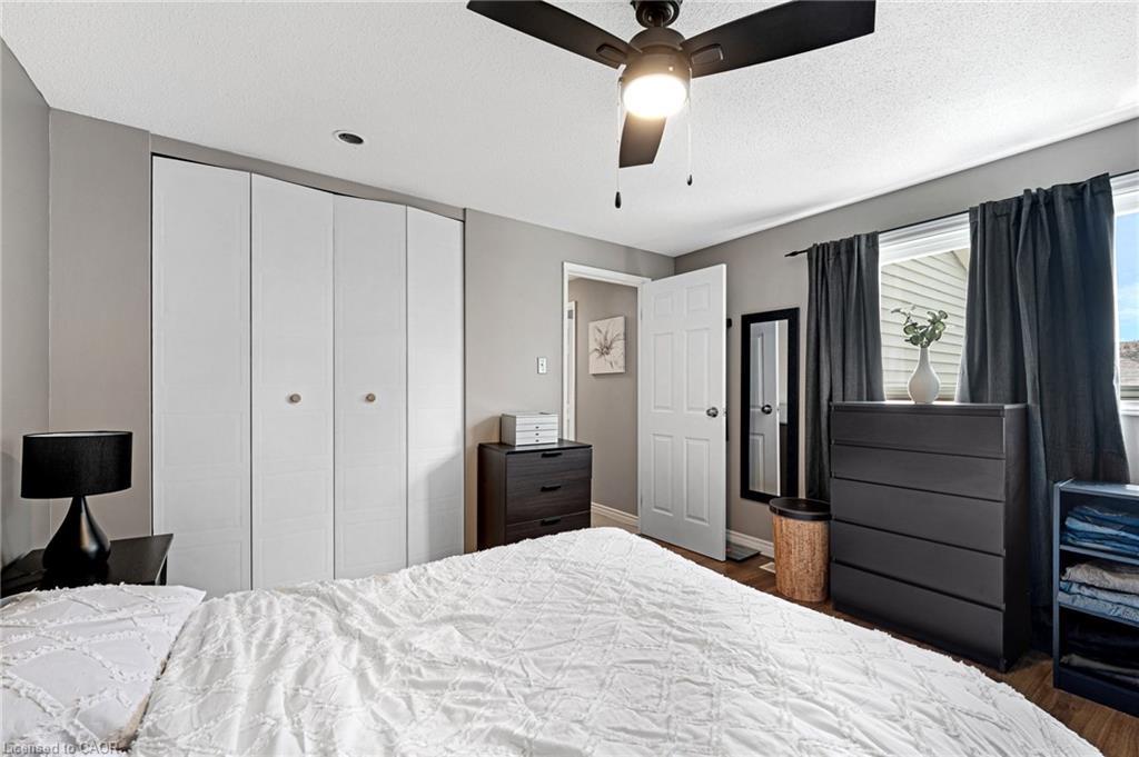 15-415 Morgan Avenue, Kitchener, ON - Indoor Photo Showing Bedroom