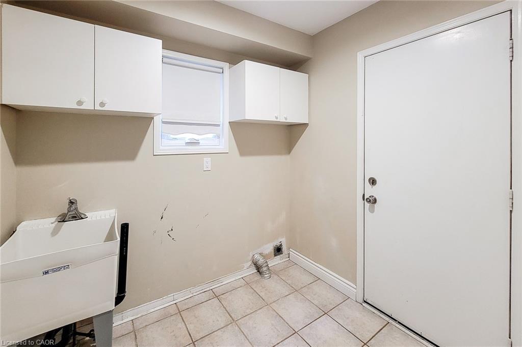 2 Citation Crescent, Hamilton, ON - Indoor