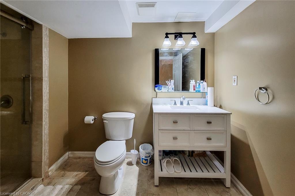 2 Citation Crescent, Hamilton, ON - Indoor Photo Showing Bathroom