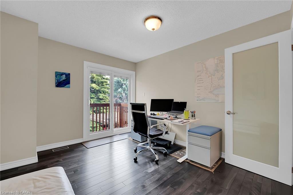 10 Edgewater Drive, Stoney Creek, ON - Indoor Photo Showing Office