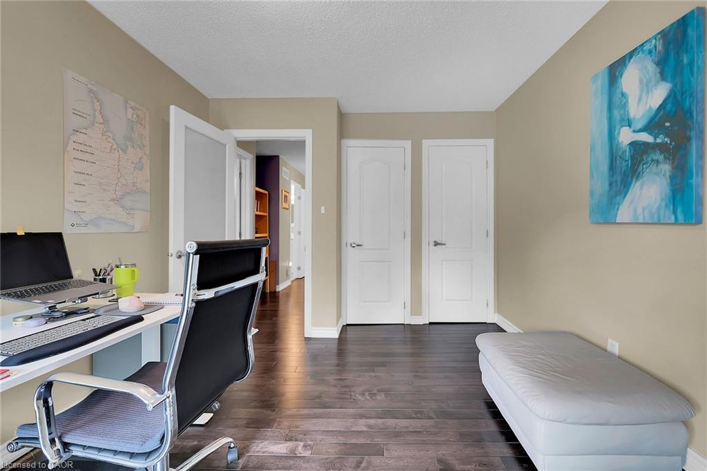 10 Edgewater Drive, Stoney Creek, ON - Indoor Photo Showing Office