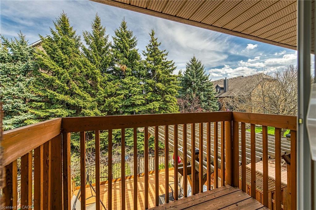 10 Edgewater Drive, Stoney Creek, ON - Outdoor With Balcony