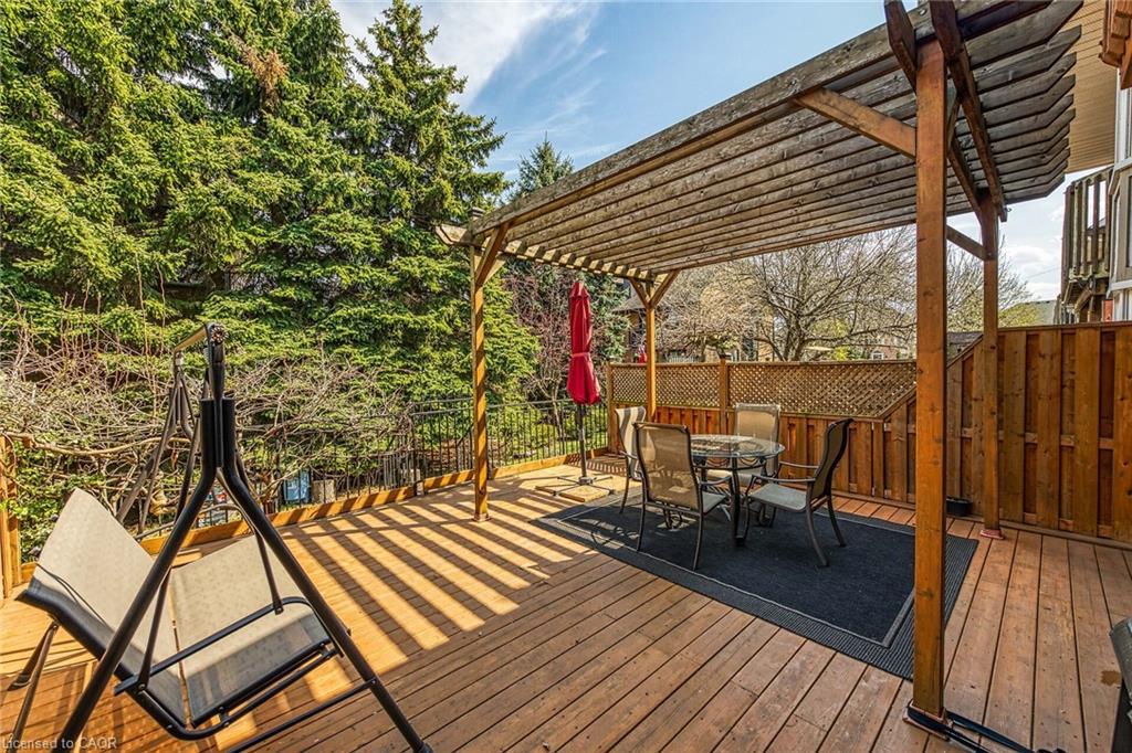 10 Edgewater Drive, Stoney Creek, ON - Outdoor With Deck Patio Veranda
