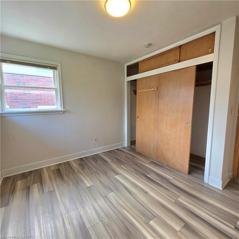 Upper-338 Grantham Avenue, St. Catharines, ON - Indoor Photo Showing Other Room