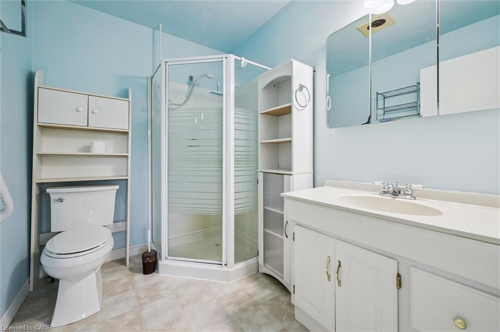 6127 First Line, Erin, ON - Indoor Photo Showing Bathroom