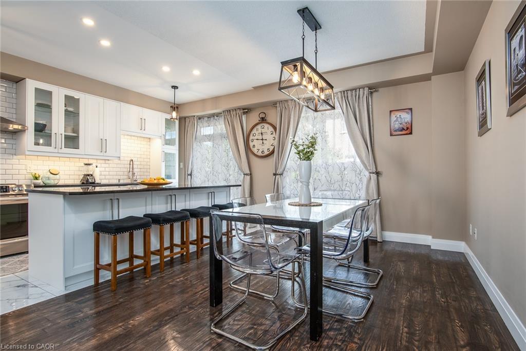 86-110 Highland Road E, Kitchener, ON - Indoor