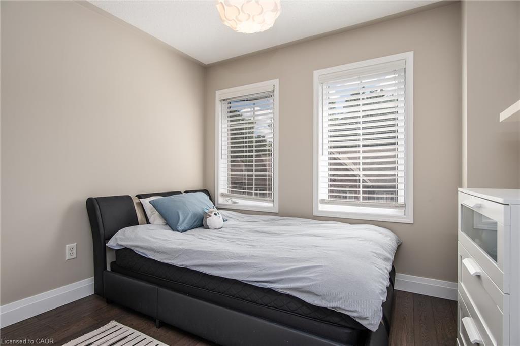 86-110 Highland Road E, Kitchener, ON - Indoor Photo Showing Bedroom