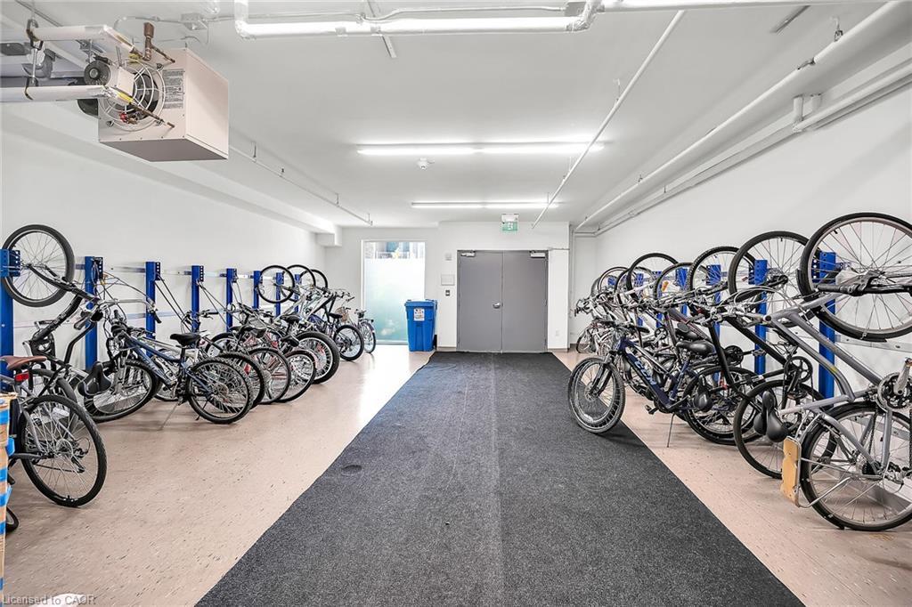 311-35 Southshore Crescent, Hamilton, ON - Indoor Photo Showing Other Room