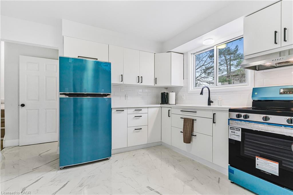 3 Northgate Drive, Welland, ON - Indoor Photo Showing Kitchen