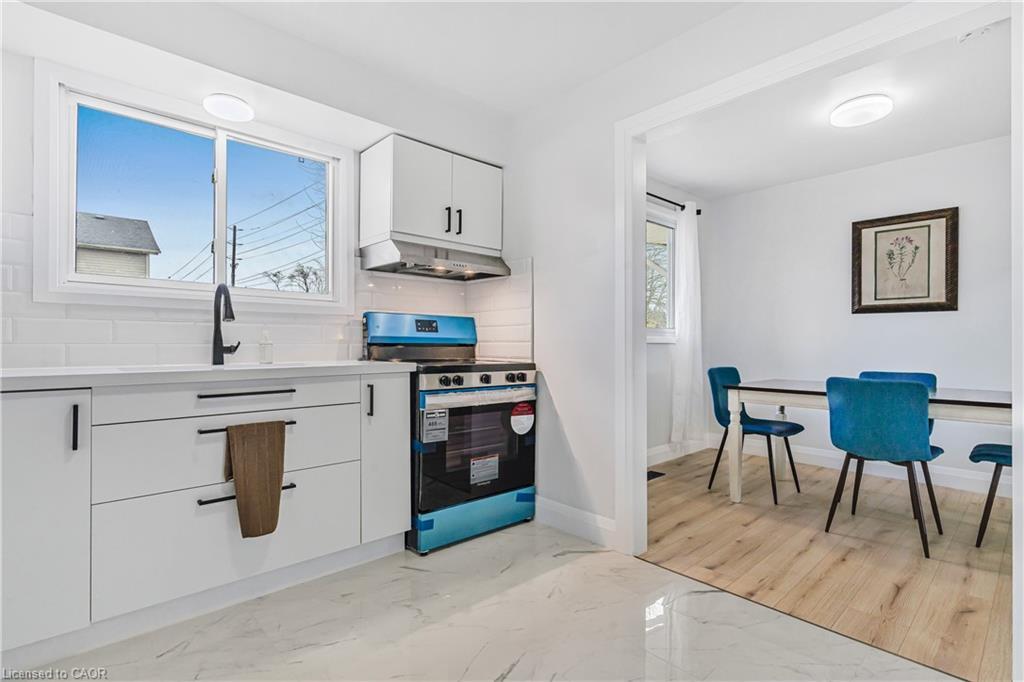 3 Northgate Drive, Welland, ON - Indoor Photo Showing Kitchen