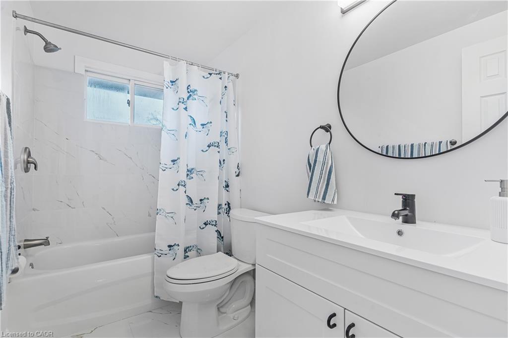 3 Northgate Drive, Welland, ON - Indoor Photo Showing Bathroom