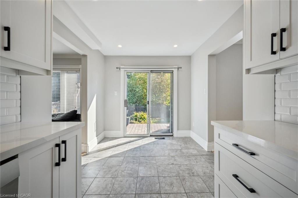 55 Enfield Drive, Cambridge, ON - Indoor Photo Showing Other Room