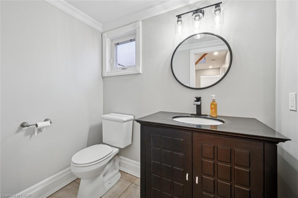55 Enfield Drive, Cambridge, ON - Indoor Photo Showing Bathroom