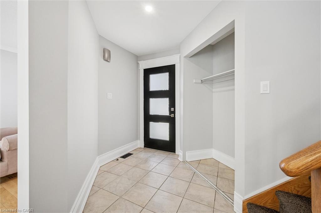 55 Enfield Drive, Cambridge, ON - Indoor Photo Showing Other Room