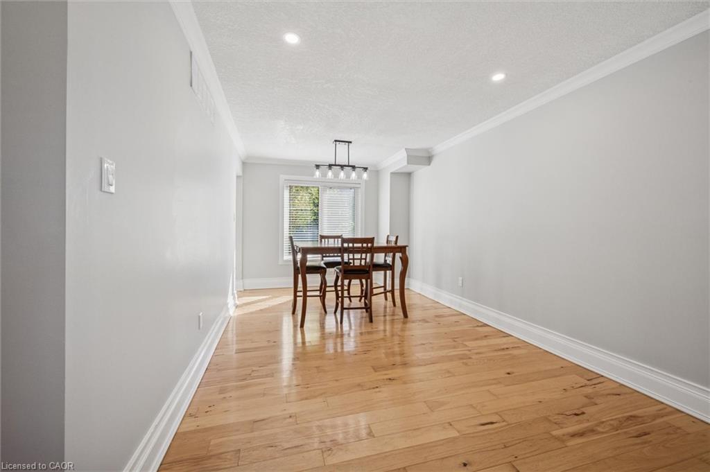 55 Enfield Drive, Cambridge, ON - Indoor